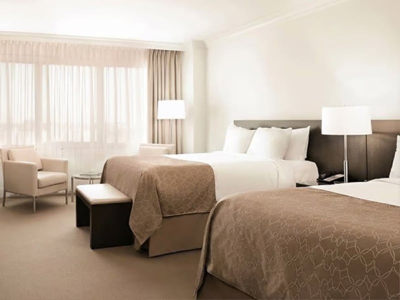 Double Beds Ambassador Floor InterContinental Suites Hotel, Cleveland