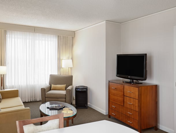 Experience Comfortable Stay of InterContinental Suites Hotel, Cleveland