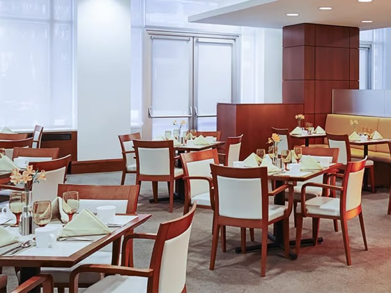 C2 Restaurant Dine Area at InterContinental Suites Hotel, Cleveland