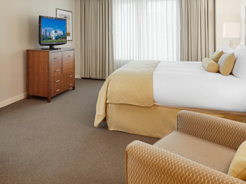 King Sized Bed at Spacious Suite of InterContinental Suites Hotel, Cleveland
