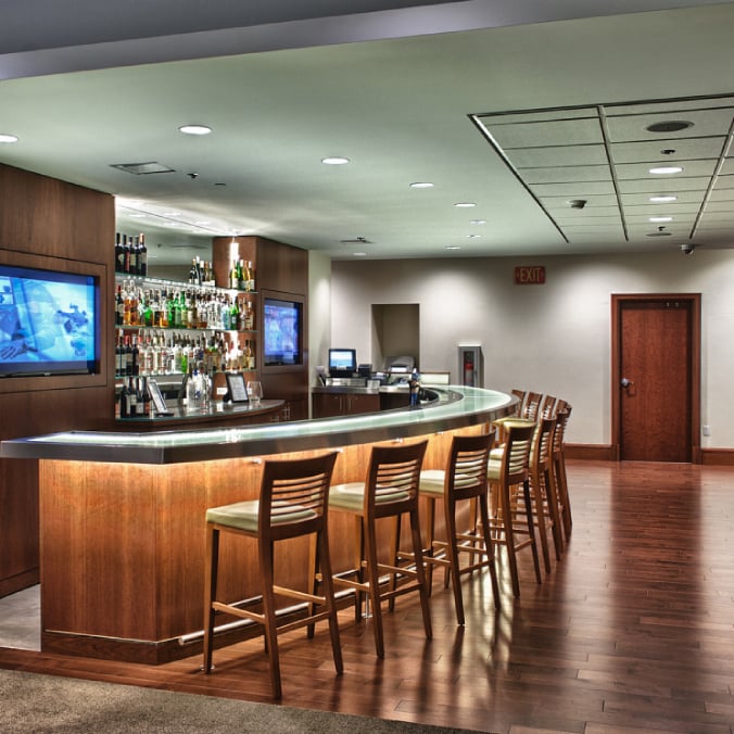 Relaxing Cleveland Cafe and Bar InterContinental Suites Hotel, Cleveland