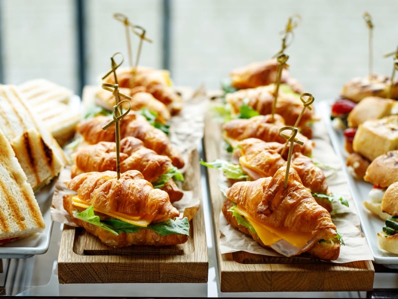 Enjoy Delicious Food at Hotel Cleveland
