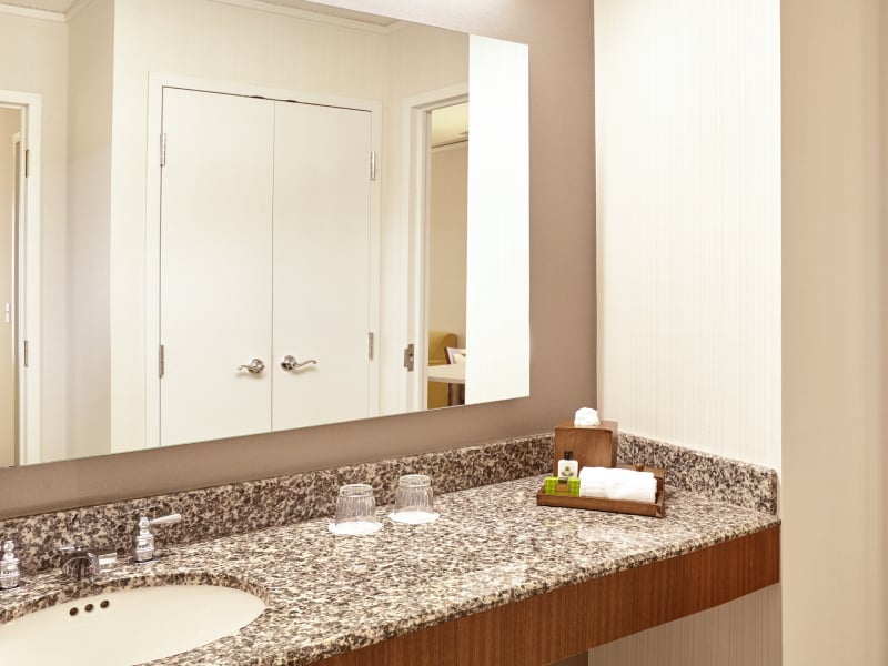 Pure Room Double Beds Suite InterContinental Suites Hotel, Cleveland